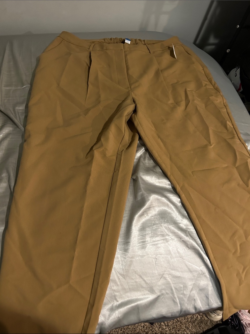 Classic Women’s Pants in Camel
